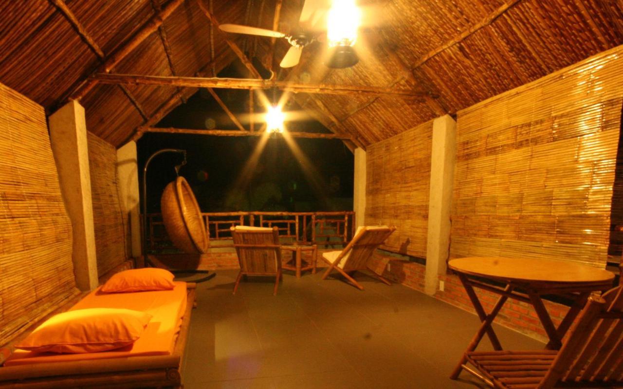 Lang Ca Voi Ll The Whales Village Ll Mui Ne Phan Thiet Exterior photo