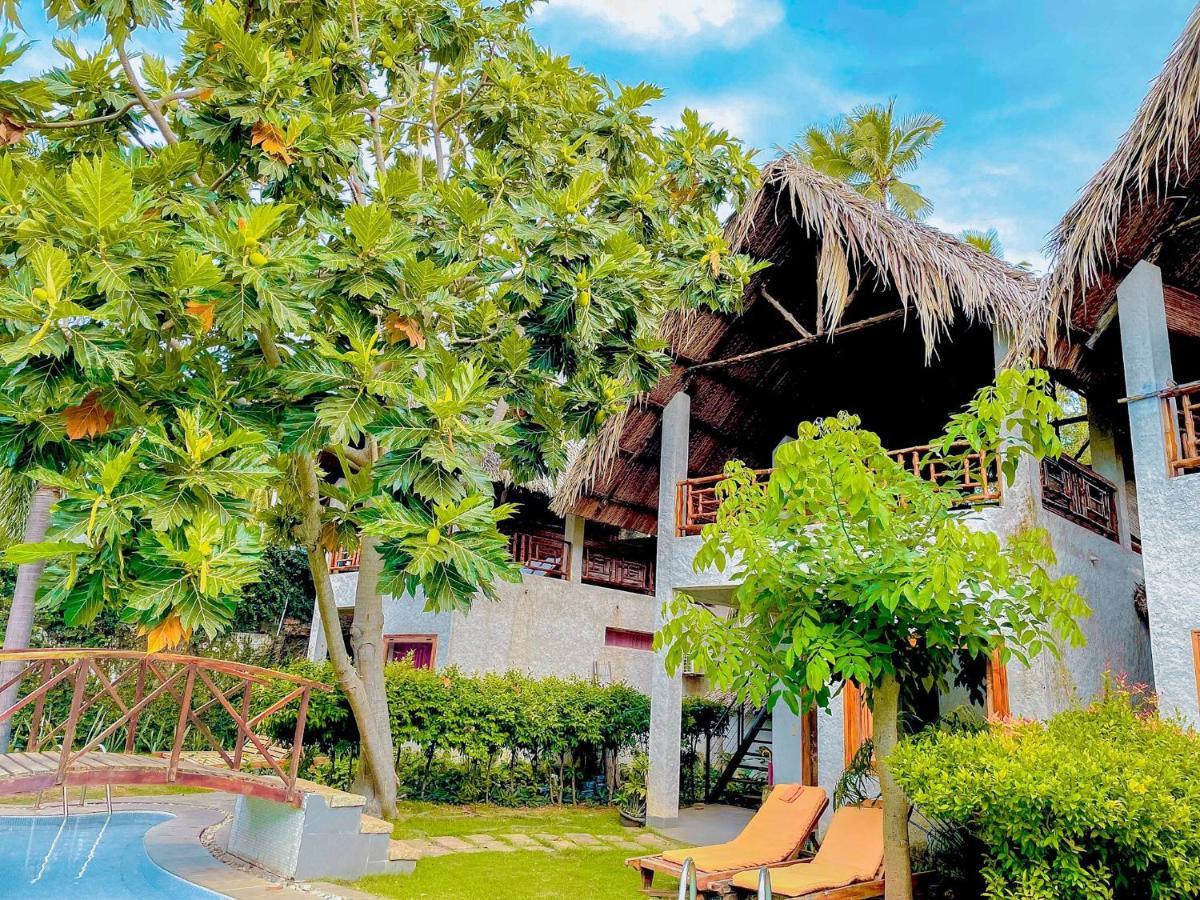 Lang Ca Voi Ll The Whales Village Ll Mui Ne Phan Thiet Exterior photo